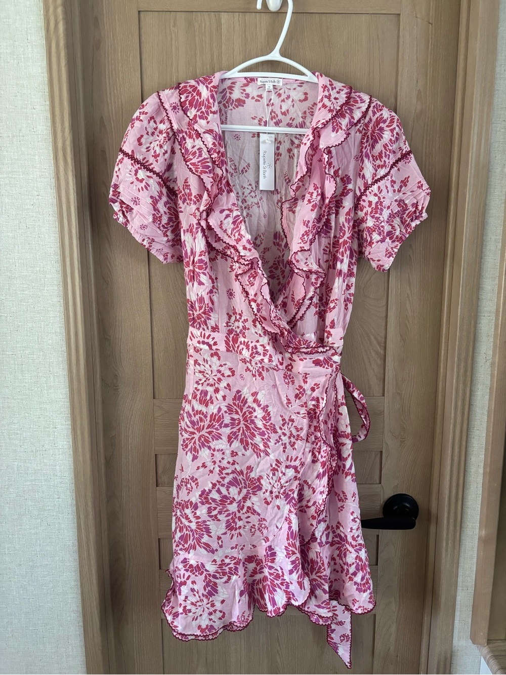 Poupette St. Barth Aude Floral Mini Wrap Dress Size M Floral BRAND NEW